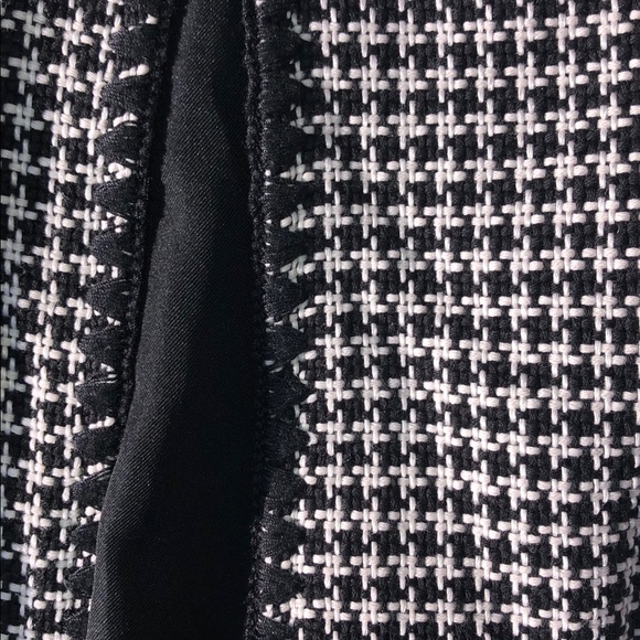 Ann Taylor Pattern Skirt - Picture 6 of 6